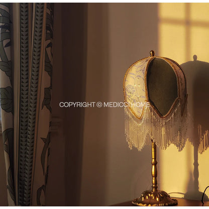 Lampe de chevet a pampille